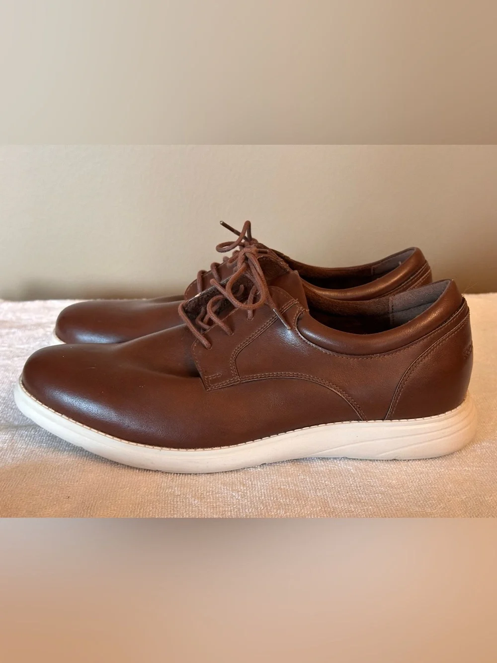 Rockport classic lace